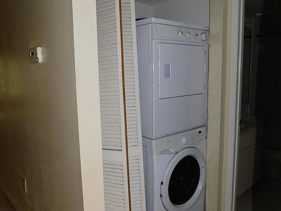 4th image of 205 Palmetto Ave APT 309