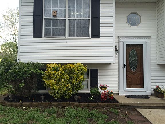 3rd image of 7712 Woodlawn Ave