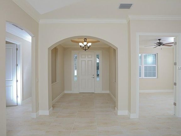 5th image of 123 Sorrento Dr