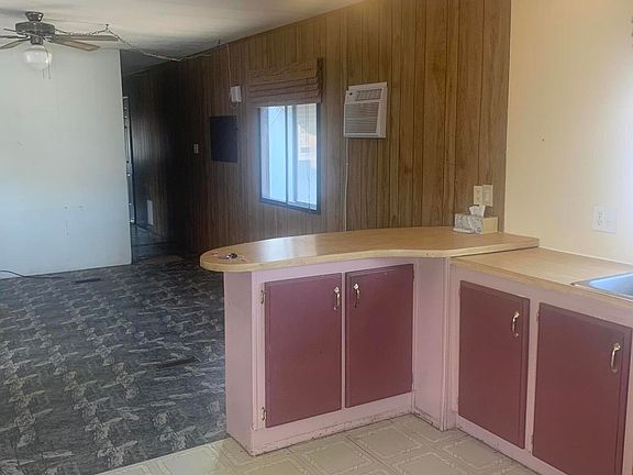 5th image of 2440 S Hillert Dr