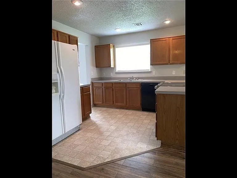 1796 N Salem Rd — Photo 13