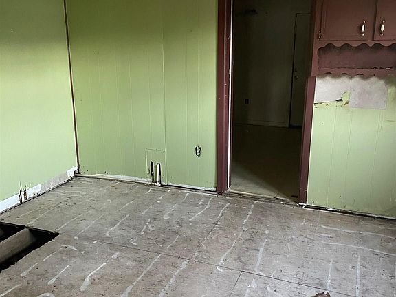 5th image of 2208 Old Gurley Pike