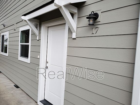 2nd image of 228 Cheryl Ln Unit 17
