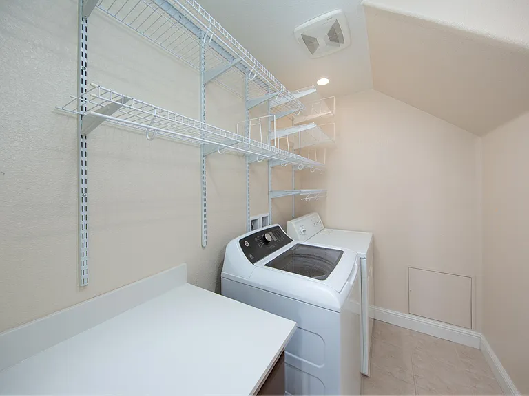 6491 Bayview Dr #1 — Photo 18
