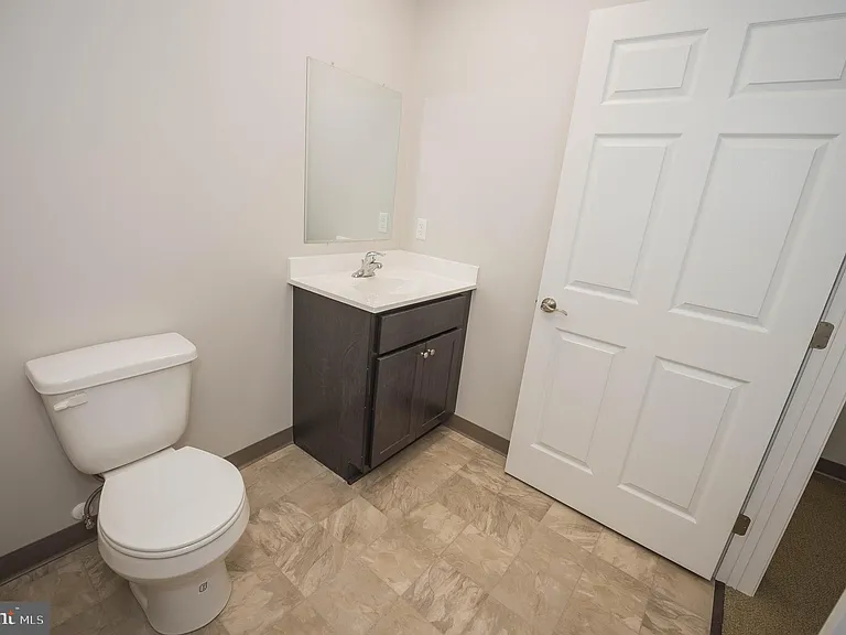 123 Bateman St #4-412A — Photo 40