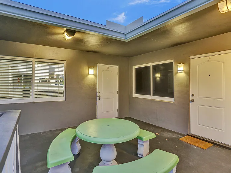 600 NE 7th Ave #8 — Photo 10