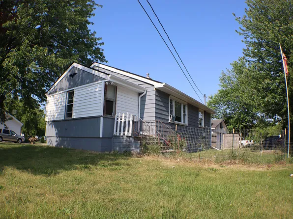 453 S Lincoln Rd, Bay City, MI 48708