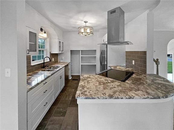 5th image of 8013 Jefferson St