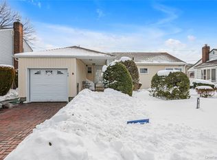 48 Lawrence Street, New Hyde Park, NY 11040