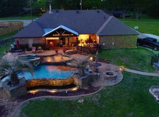 9 Stewart Chandler Rd, Longview, TX 75604