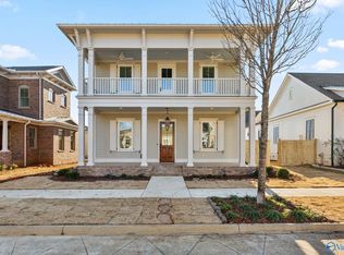 7 Ahearn Ln, Huntsville, AL 35802