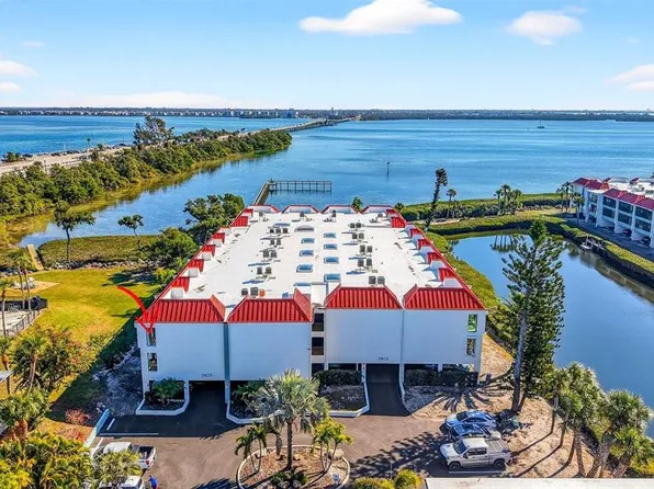 3805 E Bay Dr Unit 201, Holmes Beach, FL 34217