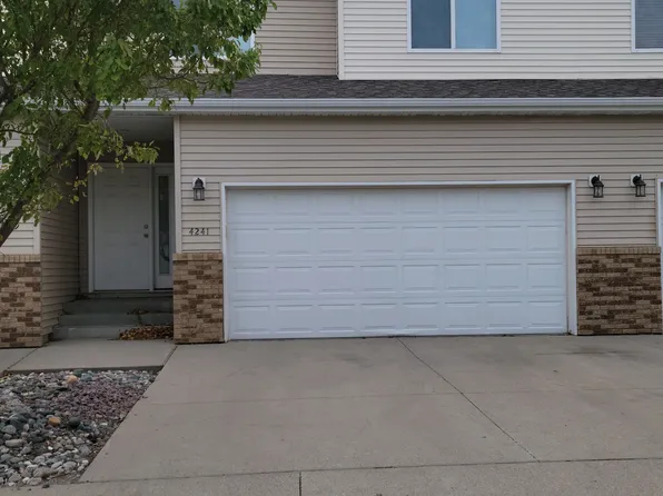 4241 Estate Dr S #1, Fargo, ND 58104