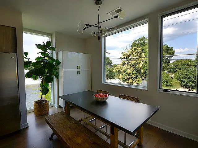 516 Person St — Photo 9