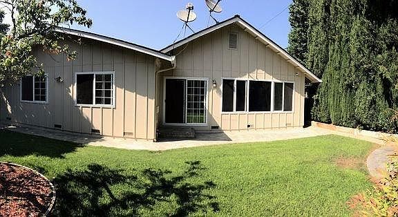 2nd image of 5526 Greenoak Dr