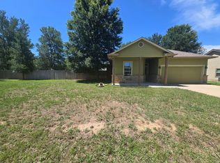 131 Mokulua Ln, Bastrop, TX 78602