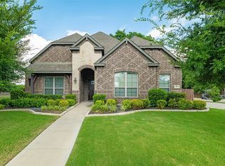 103 Water Garden Dr, Waxahachie, TX 75165