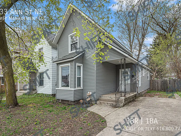 233 Ann St NE — Photo 16