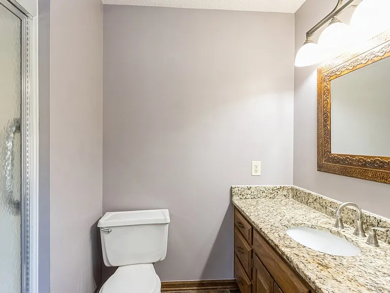 7405 W 74th St — Photo 18