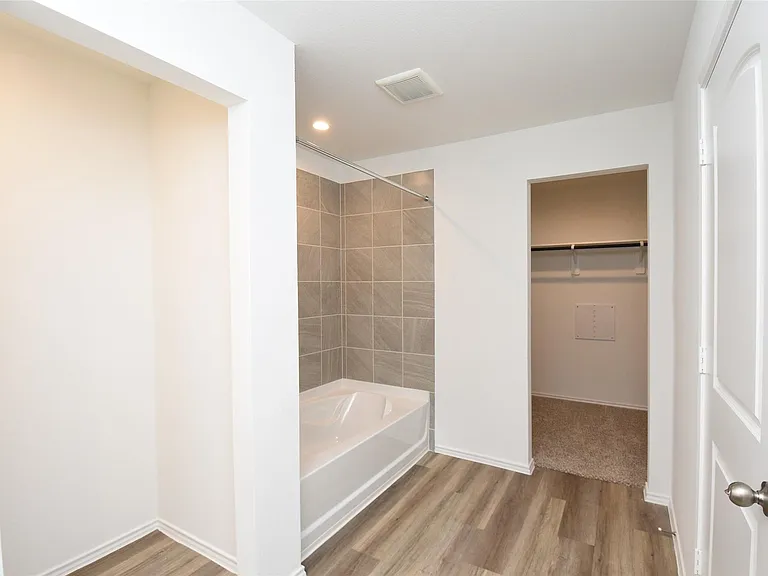 12218 Deep Stream Ln — Photo 41