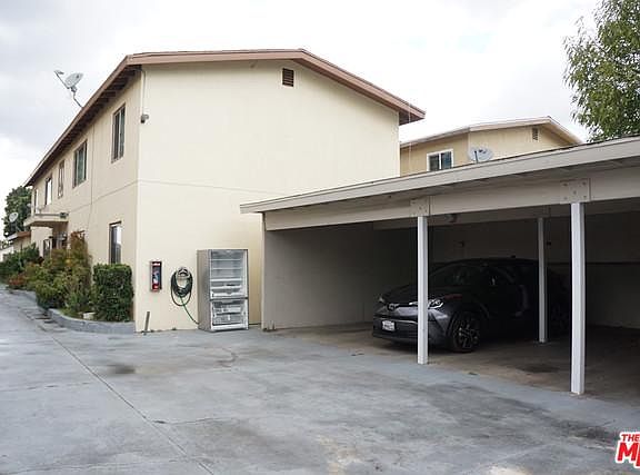 5th image of 7004 Crafton Ave