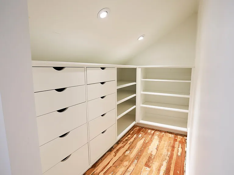 1012 Broadway St #2 — Photo 3