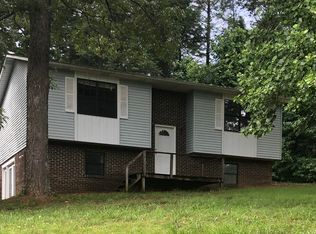 130 Cody Ln, Oliver Springs, TN 37840