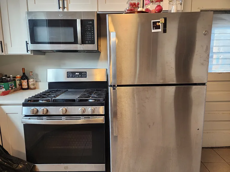6106 N Washtenaw Ave #2 — Photo 5