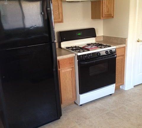 3rd image of 1060 Escondido Dr