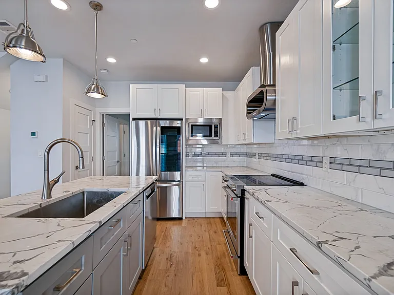 2318 Stutz Dr #C4 — Photo 6