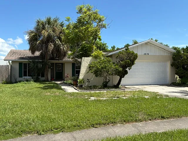 3 bed, 1401 sqft, $2,599 — Photo 3
