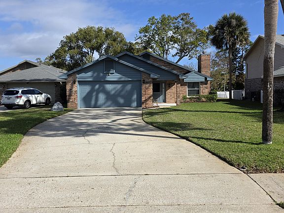 3rd image of 903 Silver Leaf Pl