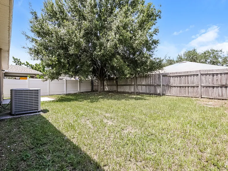 13512 Blue Sunfish Ct — Photo 16