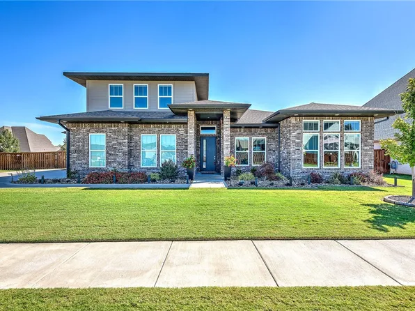4313 S 86th Pl, Bentonville, AR 72713