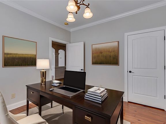 5th image of 319 Wexford Hills Ct