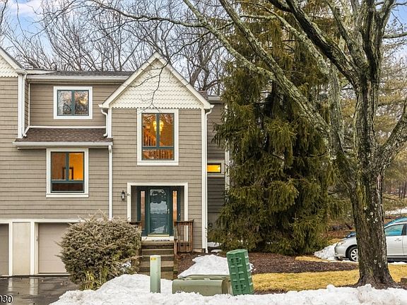 2nd image of 61 Mill Pond Rd #61