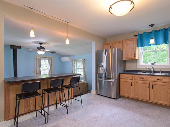 2nd image of 407 River Street