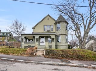 12 Huntington Ave, Worcester, MA 01606