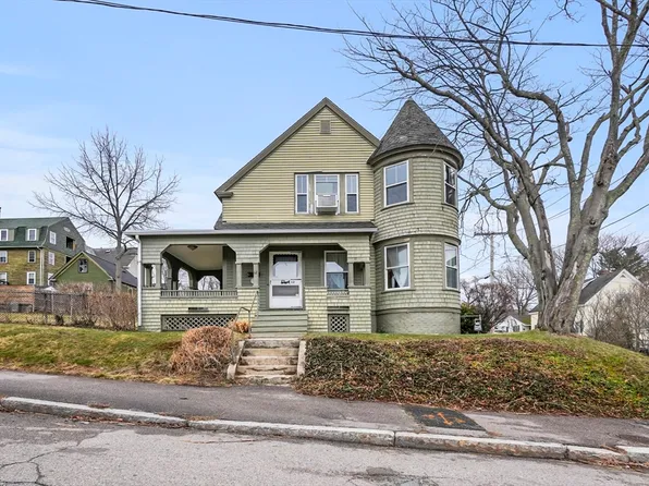 12 Huntington Ave, Worcester, MA 01606