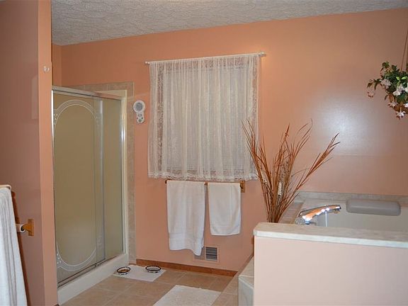 2nd image of 1217 Lake James Dr