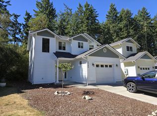 2244 W Rosecrans Ct, Pt Townsend, WA 98368