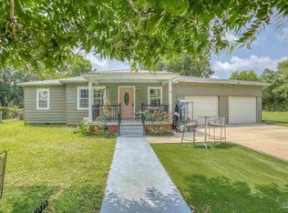 38 Camelia Dr, Pensacola, FL 32505