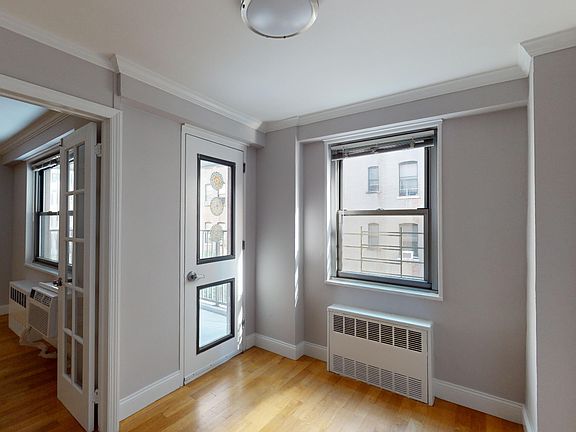 5th image of 50 W 97th St APT 6u