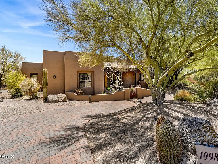 10989 E Taos Dr — Photo 8