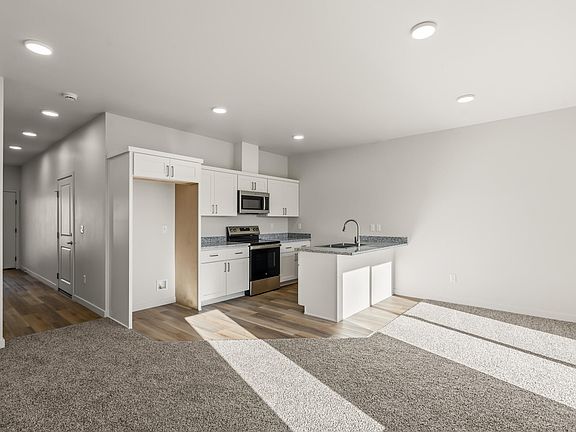 5th image of 2028 Sunset Dr #7
