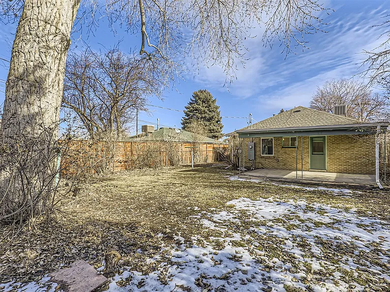 1275 Jasmine St — Photo 26
