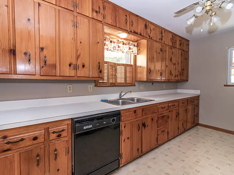 336 S Duncan Ave — Photo 6