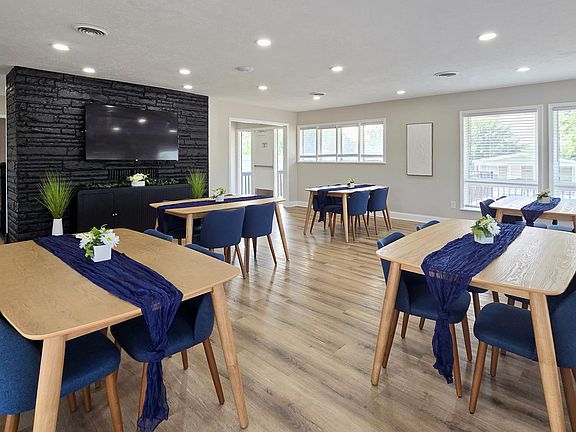 2nd image of 41875 Carousel St #1a7