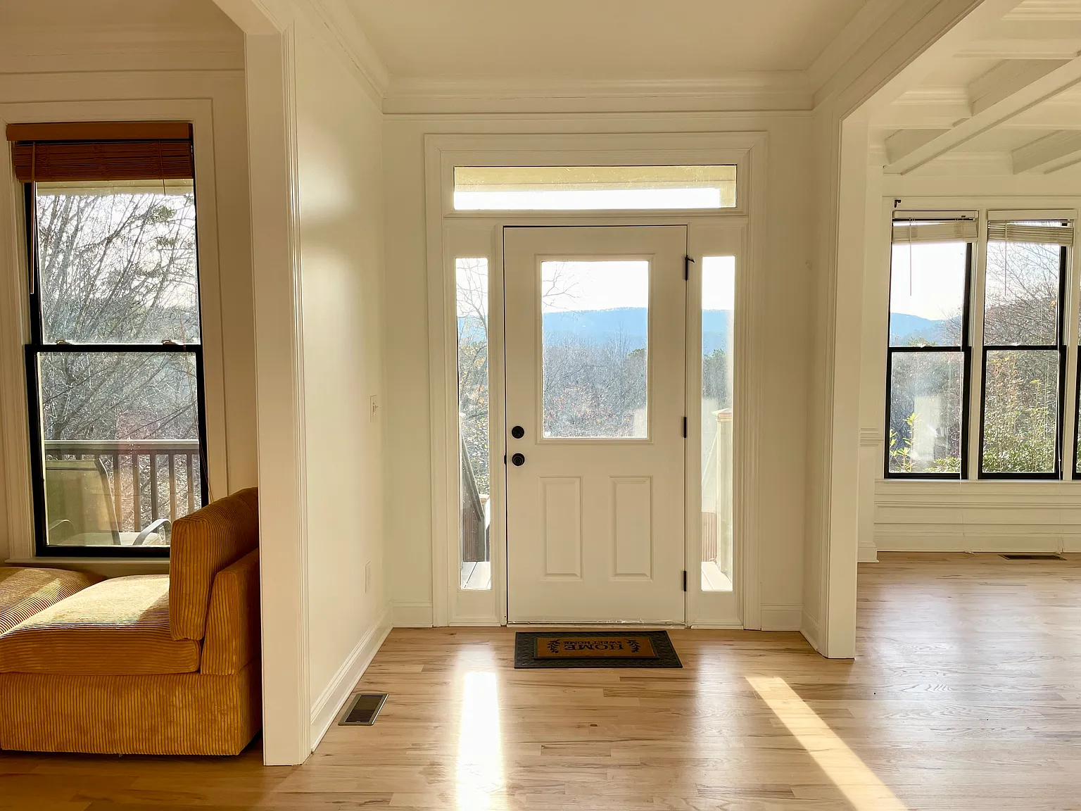 4 bed, 3.5 bath, 3560 sqft, $3,500 — Photo 3