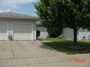 4749 Wisteria Ct, Decatur, IL 62526